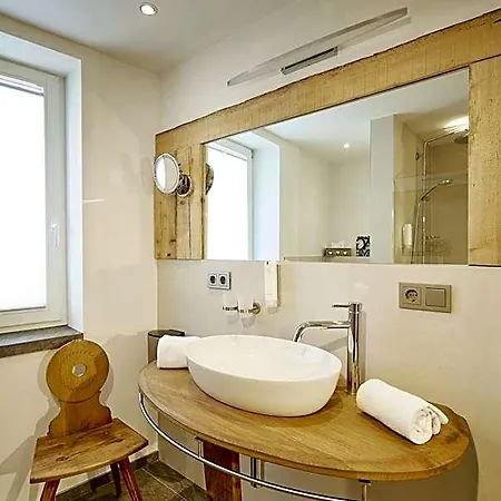 Zum Lam Hotel